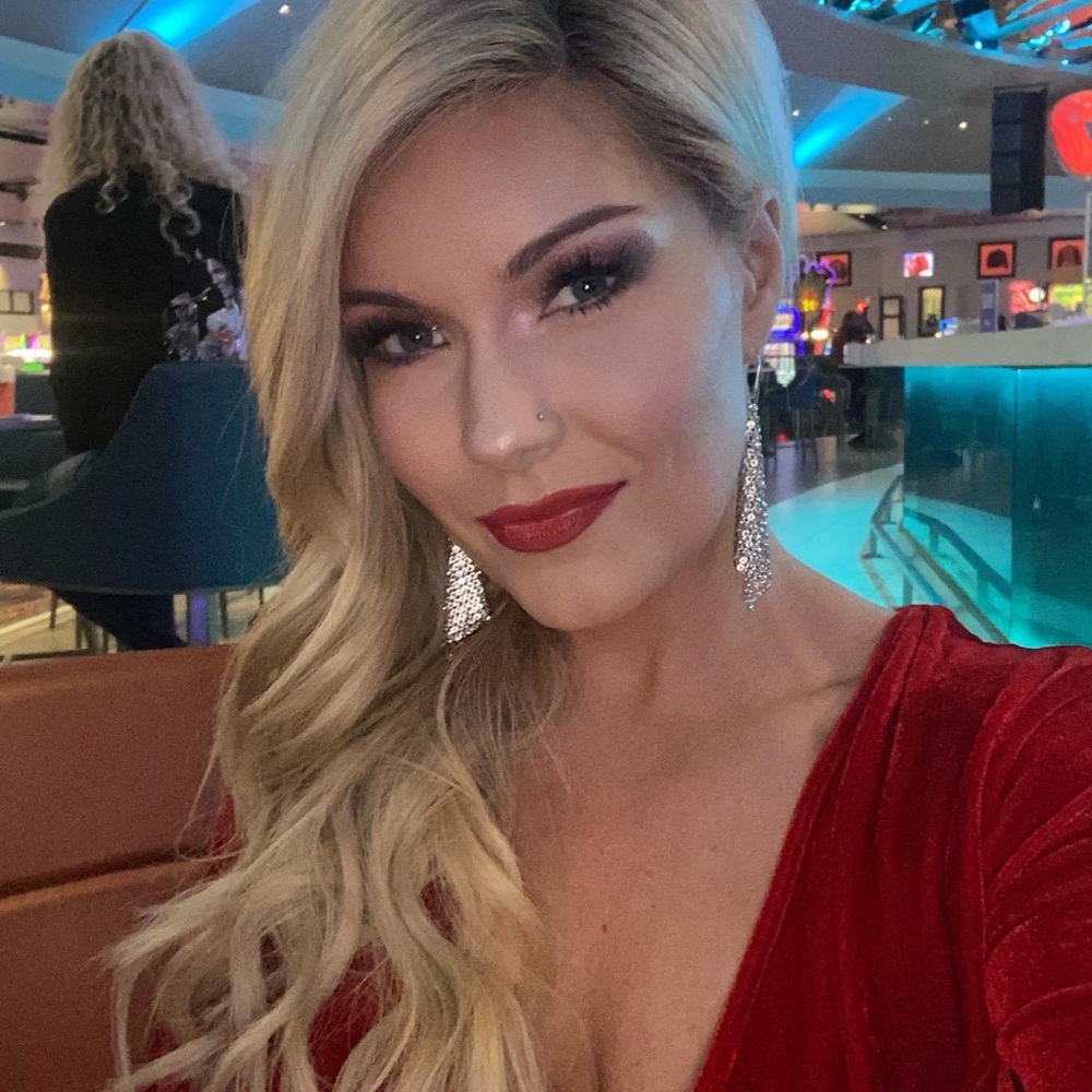 Meet your Posher, Sheya